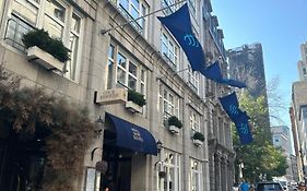 Le Saint Sulpice Hotel Montreal